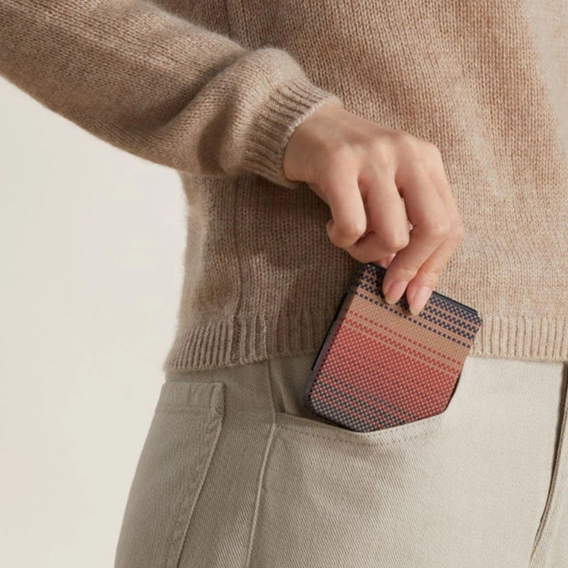 Pitaka Tactile Woven Sunset-Moonrise Serisi Galaxy Z Flip 7 M-safe Aramid Fiber Telefon Kılıfı Pitaka Tactile Woven Sunset-Moonrise Serisi Galaxy Z Flip 7 M-safe Aramid Fiber Telefon Kılıfı